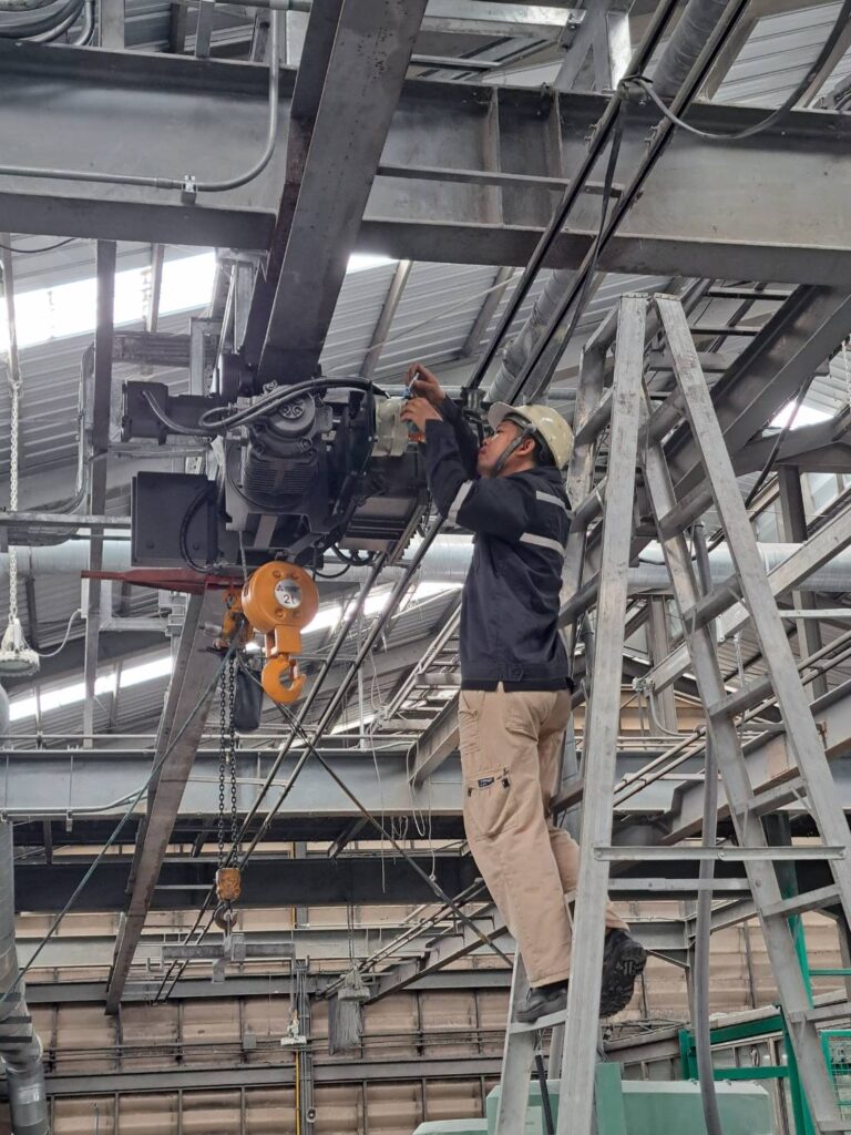 Image project installing an electric wire rope hoist 1